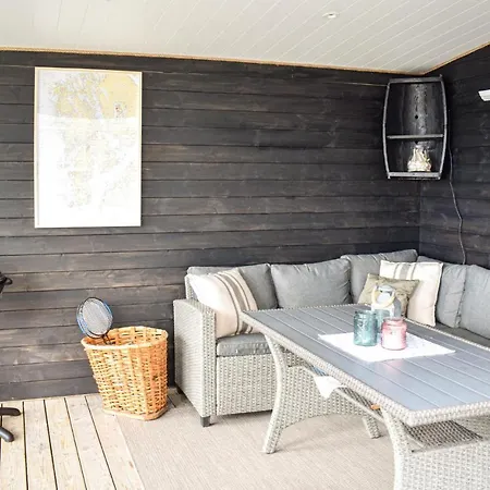 Holiday home In With House Sea View *