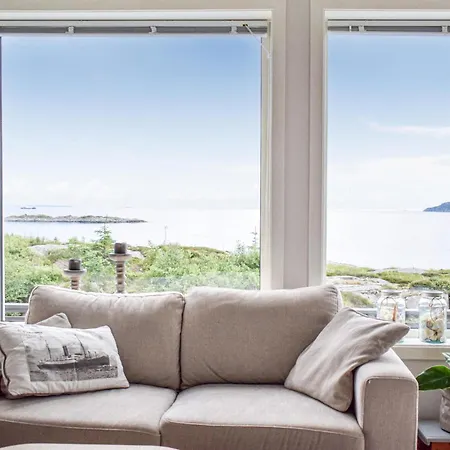 Gorgeous Home In Sveio With House Sea View