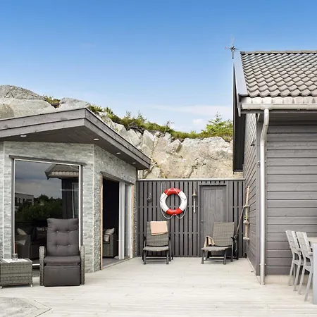 Gorgeous In With House Sea View Holiday home