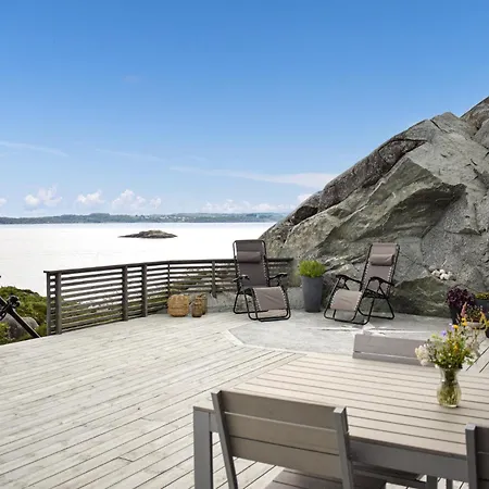 Holiday home In With House Sea View