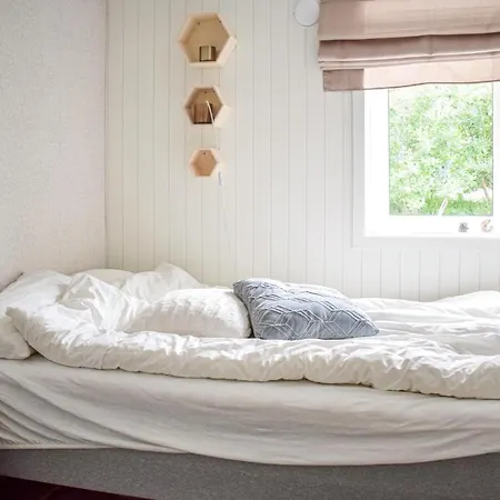 In With House Sea View Sveio